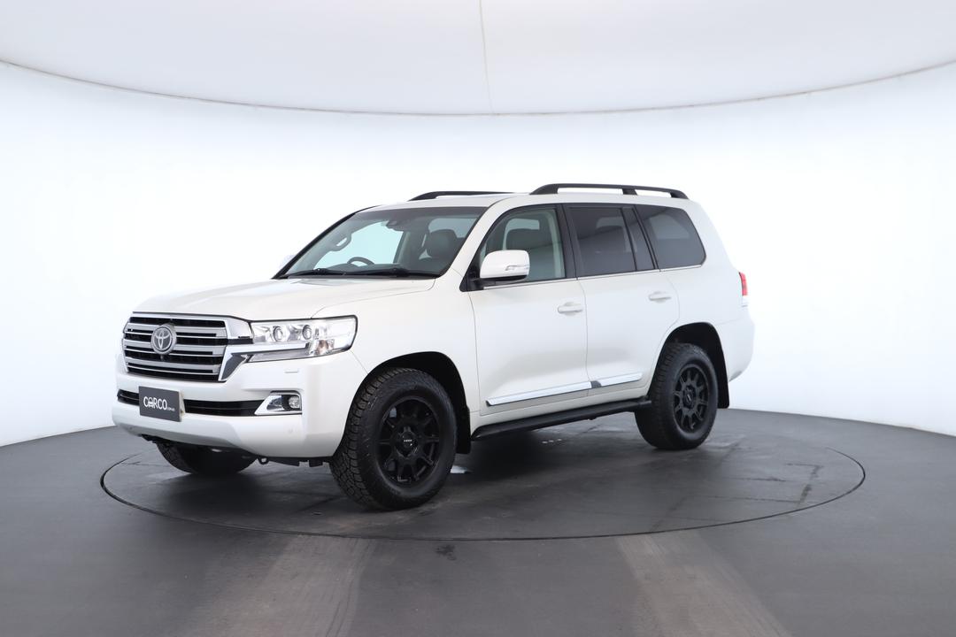 Exterior view frame 5