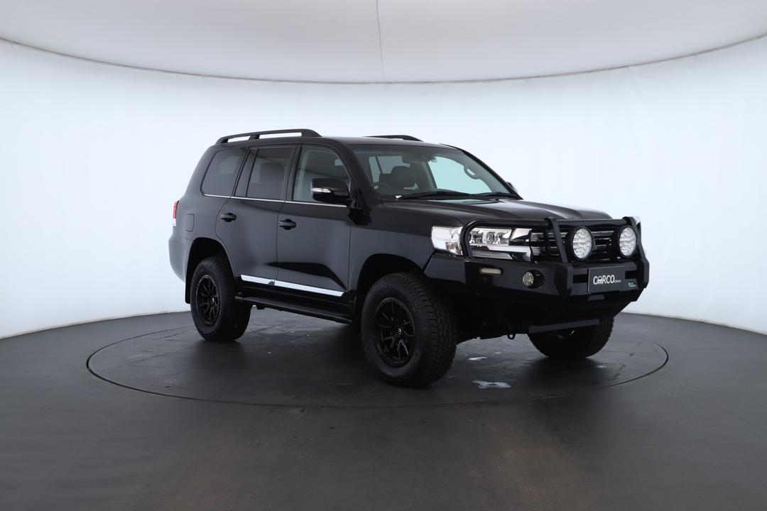 Exterior view frame 1