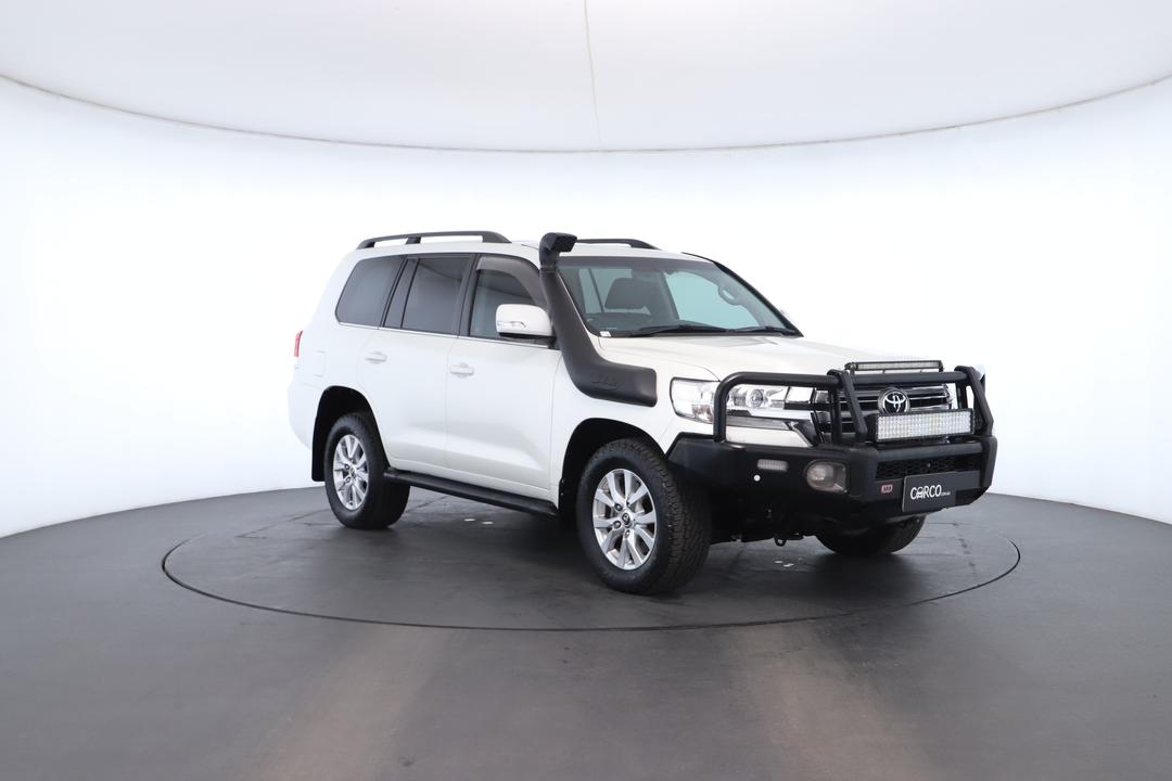 Exterior view frame 1