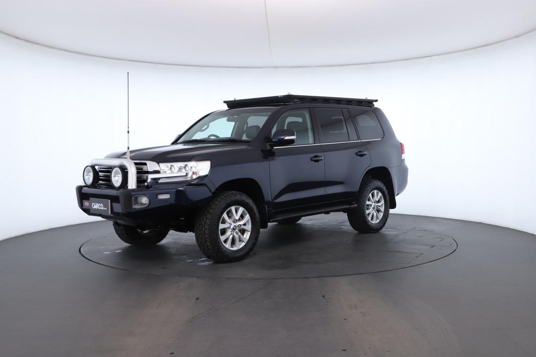 Exterior view frame 5