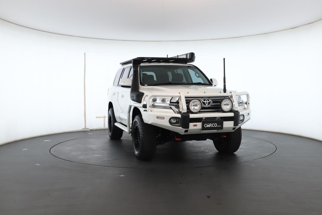 Exterior view frame 2