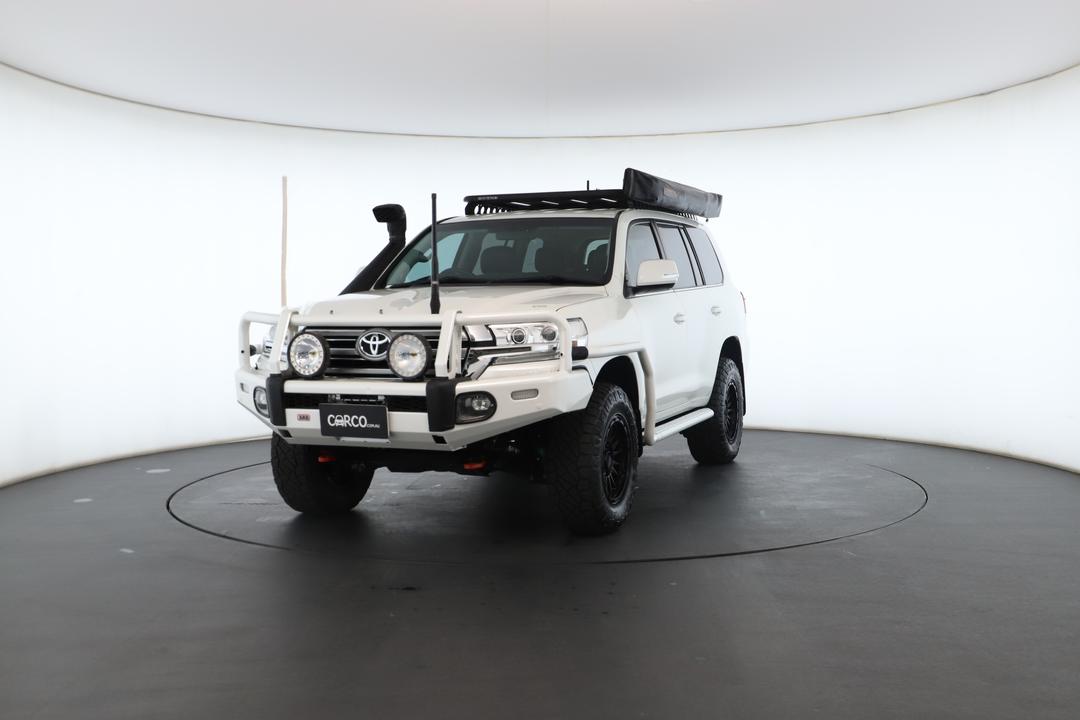 Exterior view frame 4