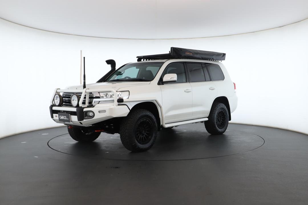 Exterior view frame 5