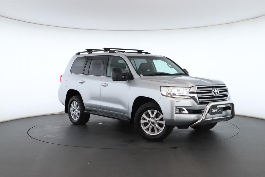 Exterior view frame 0