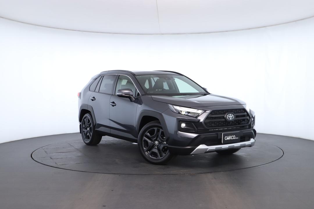 Exterior view frame 0