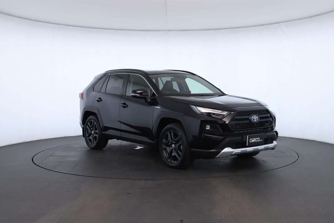 Exterior view frame 1