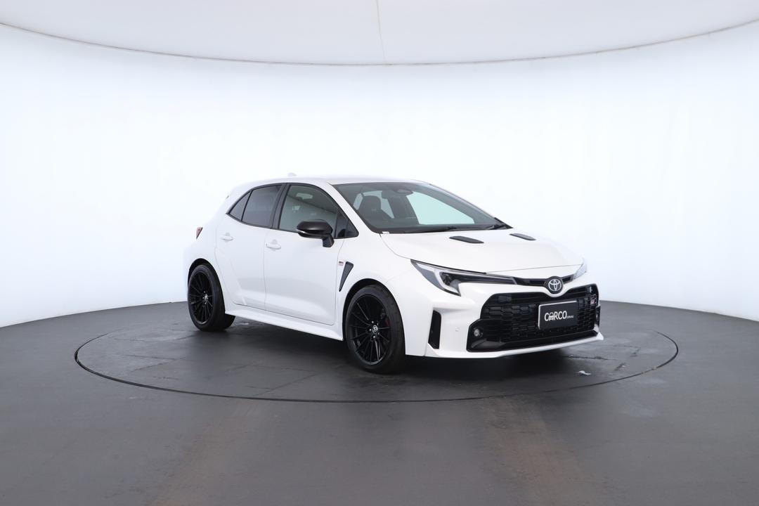 Exterior view frame 1