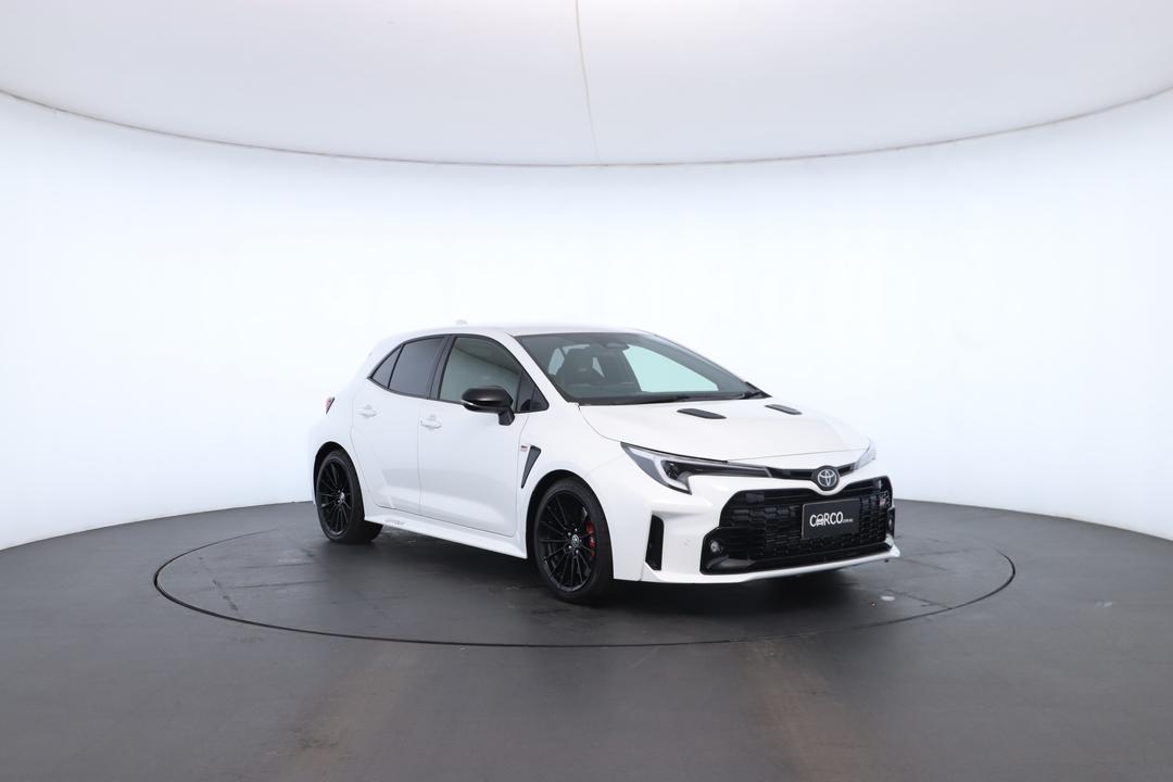 Exterior view frame 1