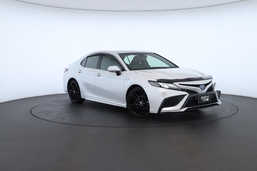 Exterior view frame 0