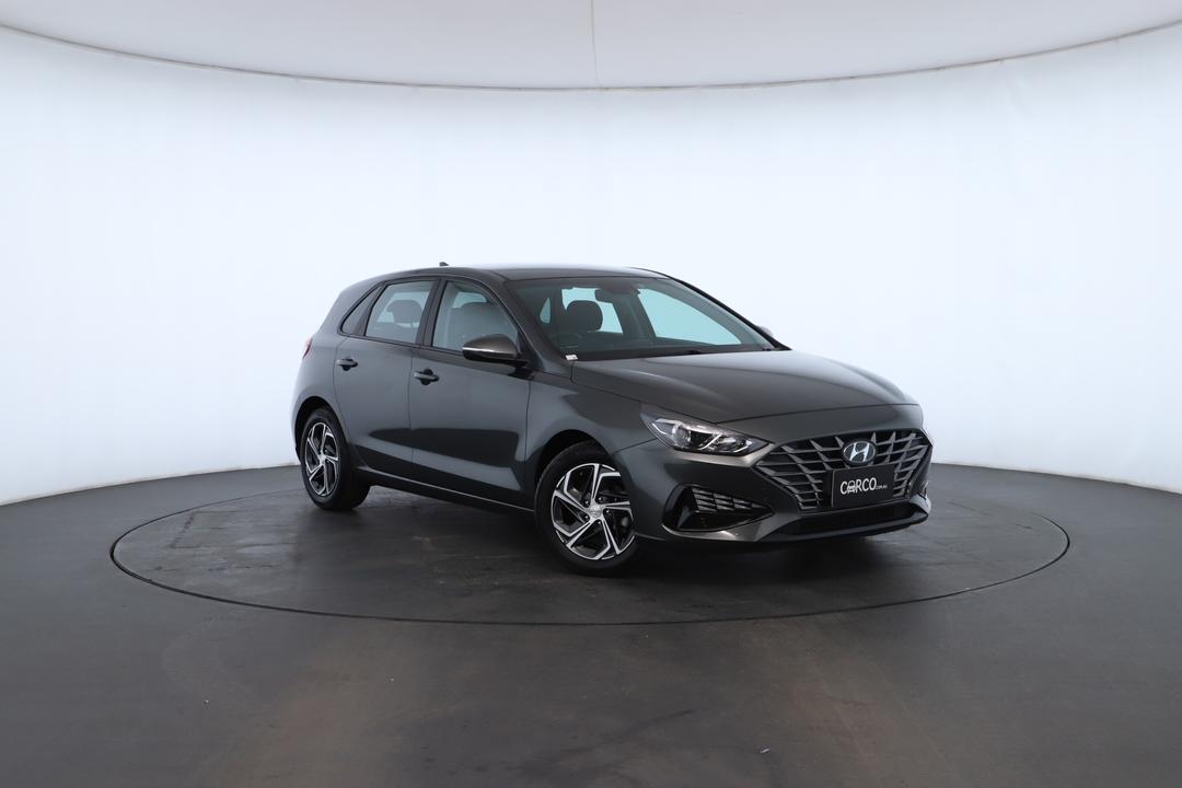 Exterior view frame 0