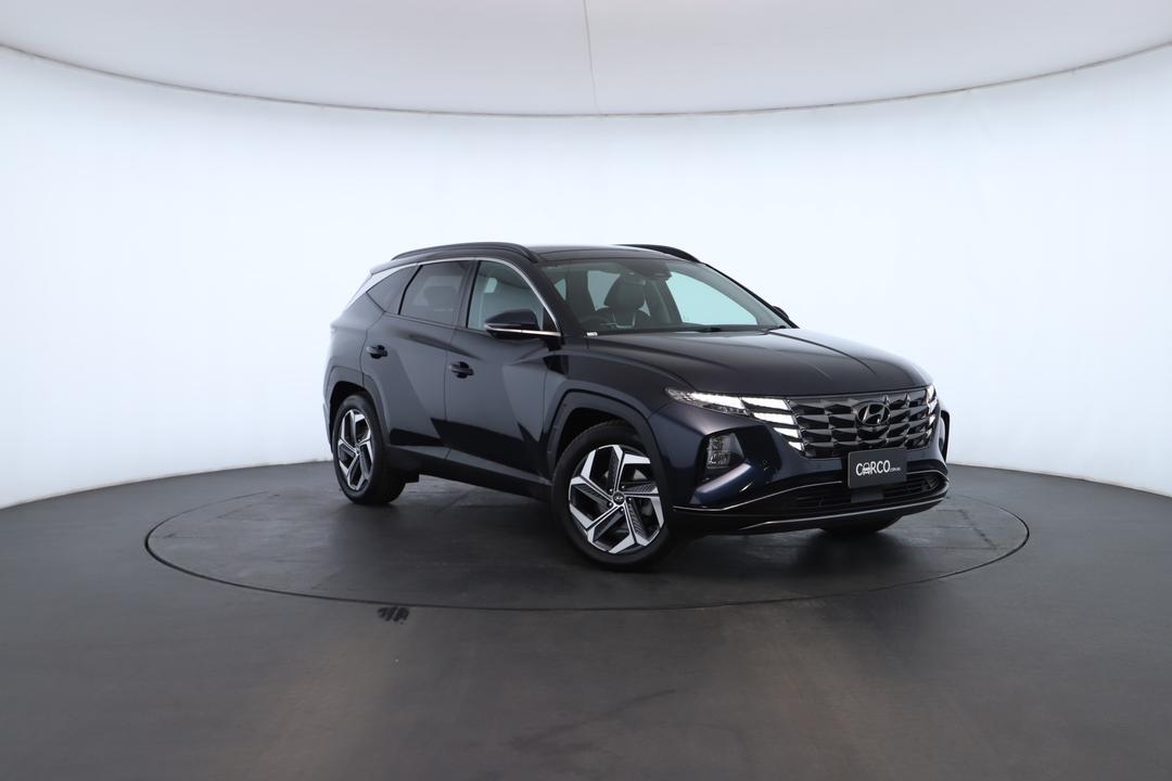 Exterior view frame 0