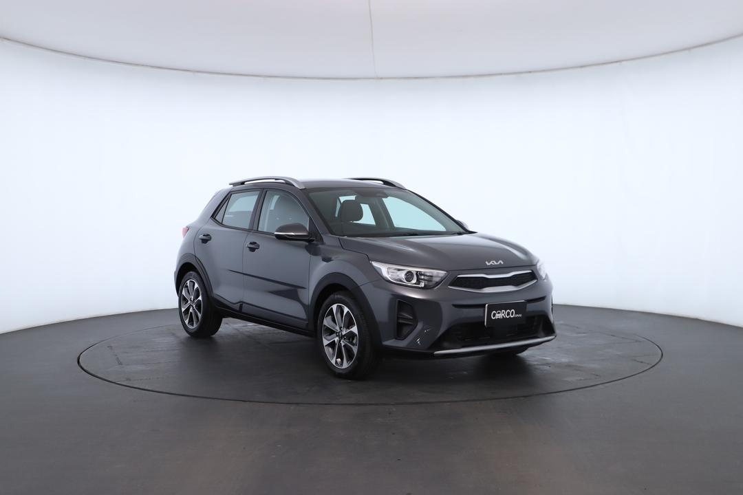 Exterior view frame 1