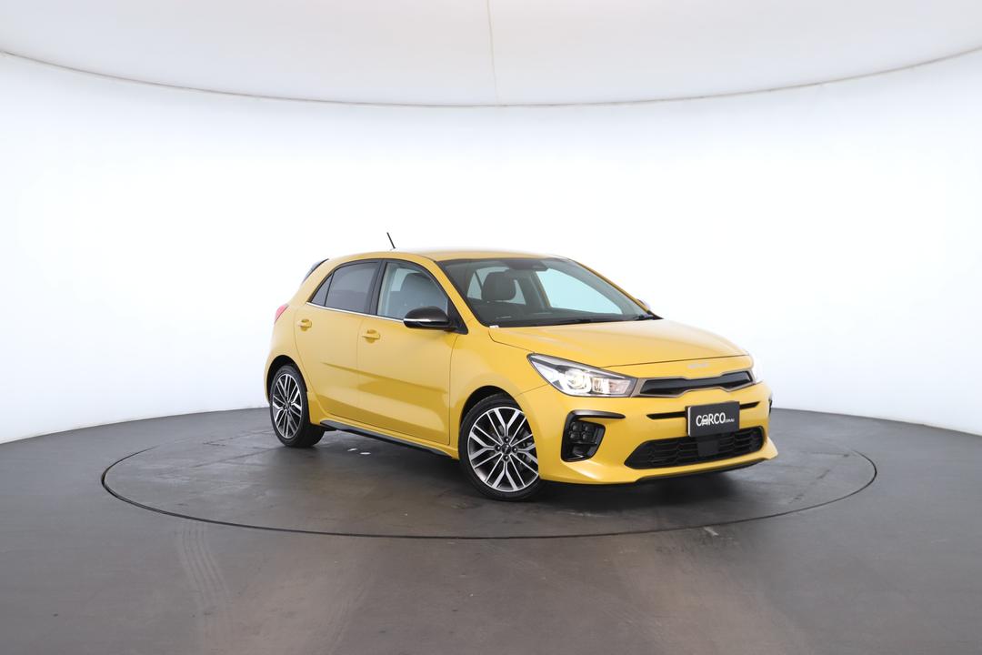 Exterior view frame 0