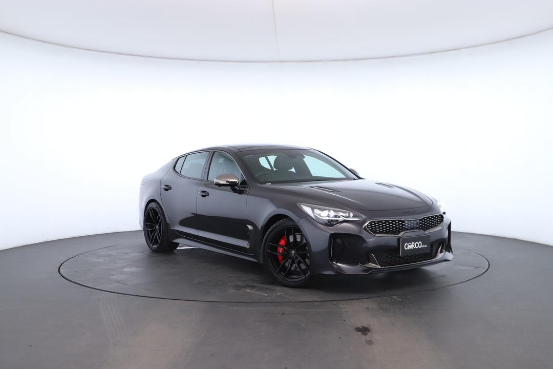 Exterior view frame 0