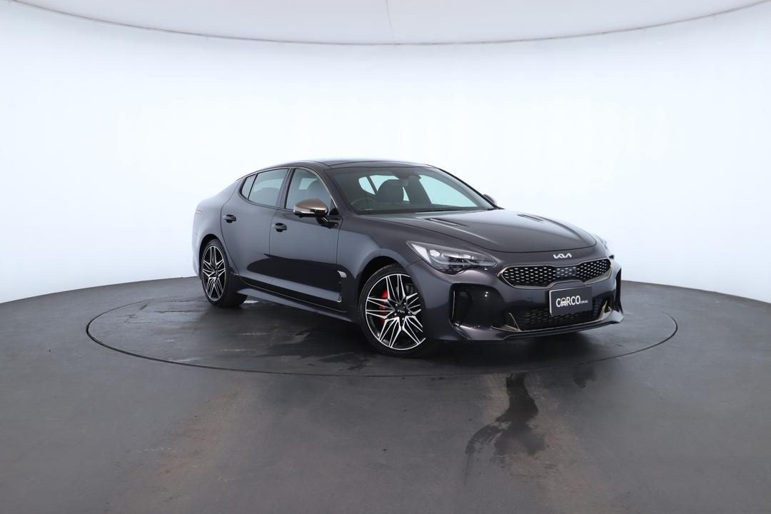 Exterior view frame 0