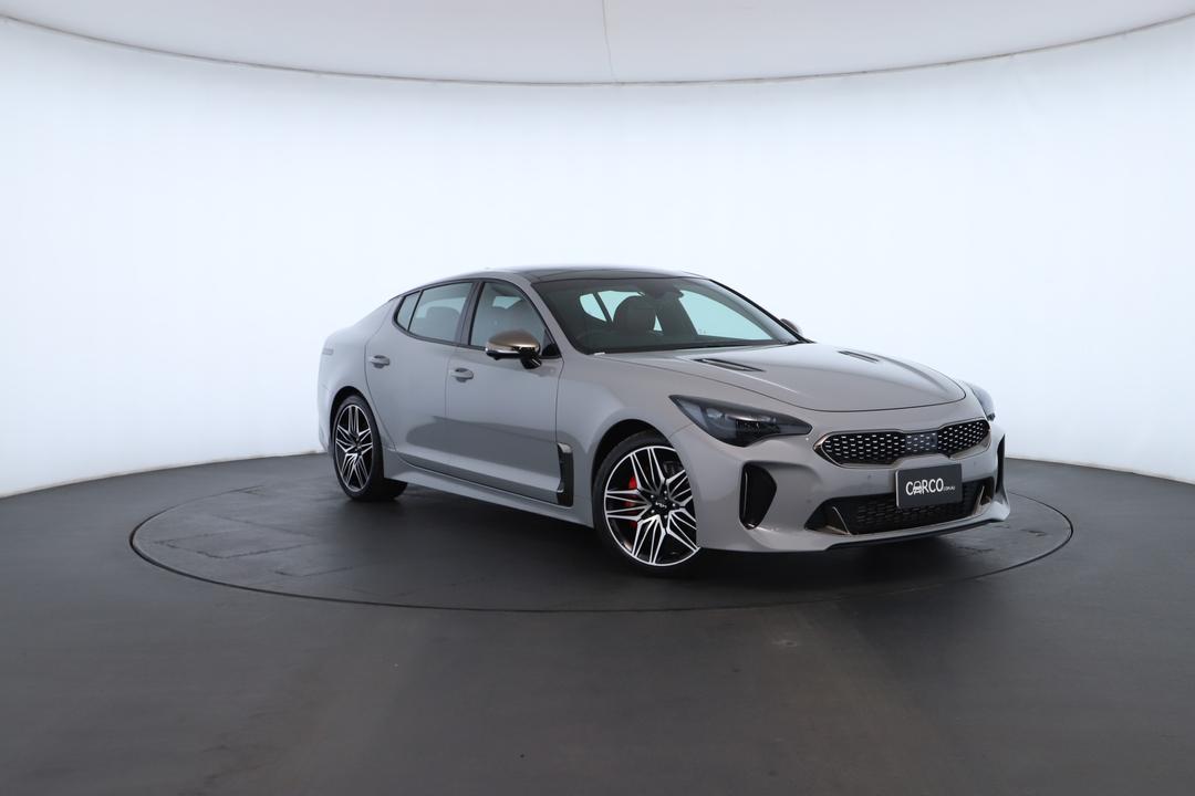 Exterior view frame 0