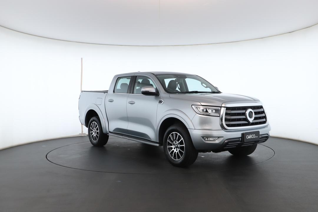 Exterior view frame 1