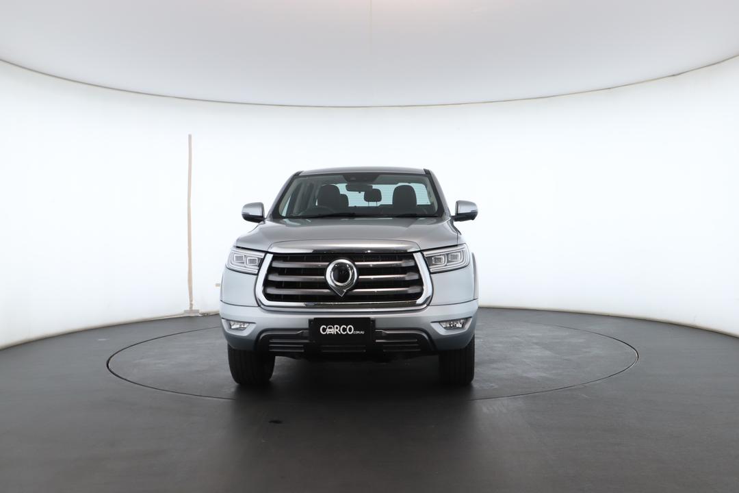 Exterior view frame 3