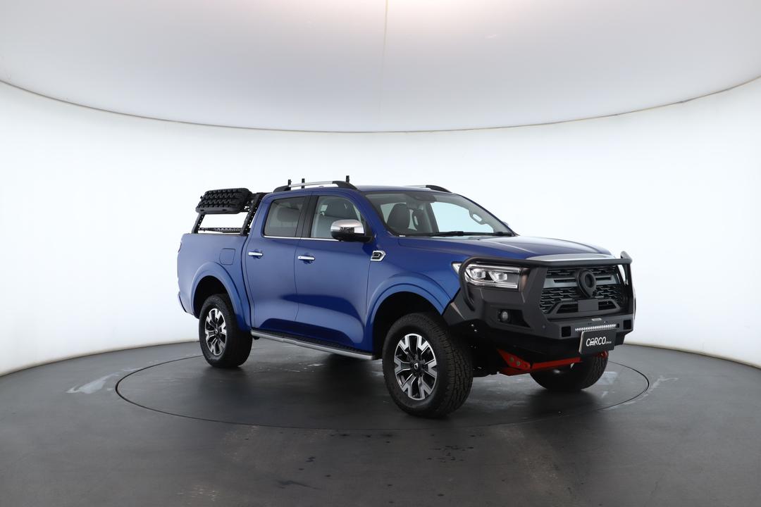 Exterior view frame 1