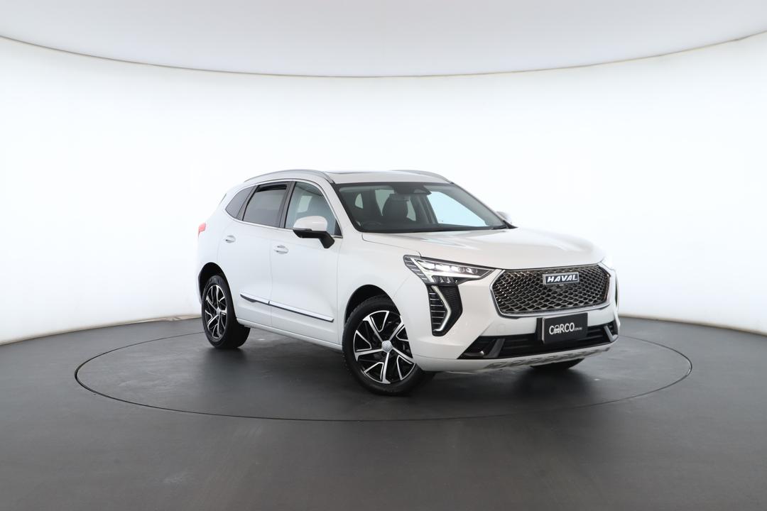 Exterior view frame 0