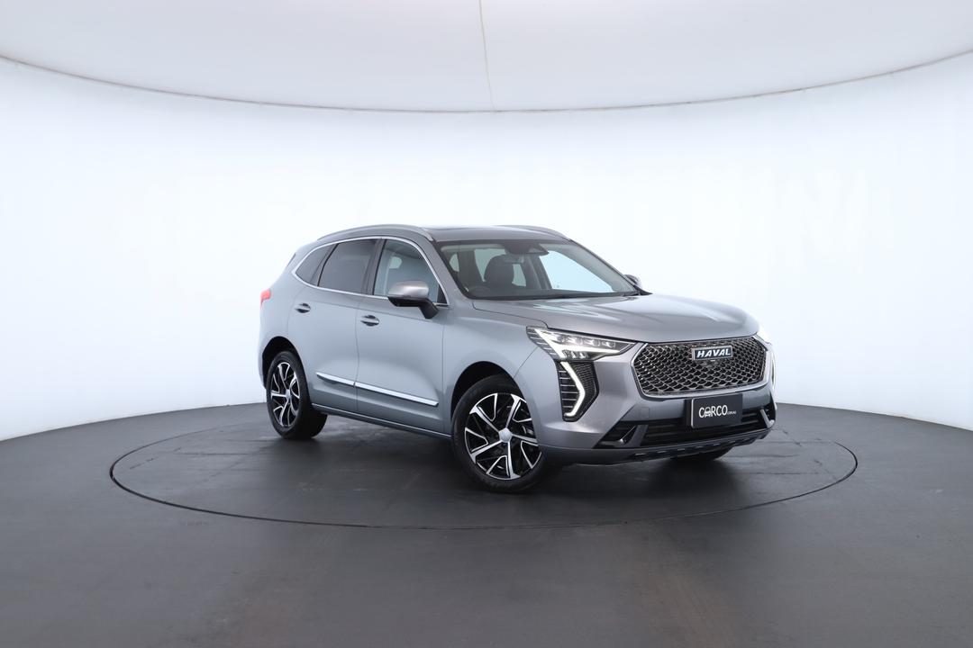 Exterior view frame 0