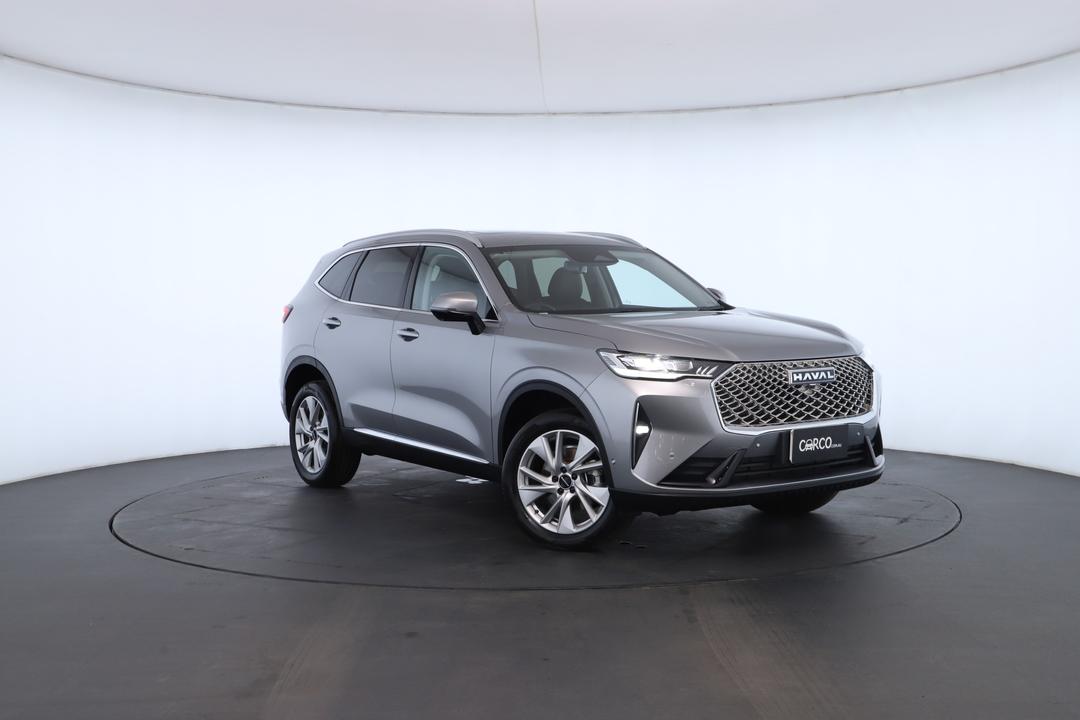 Exterior view frame 0