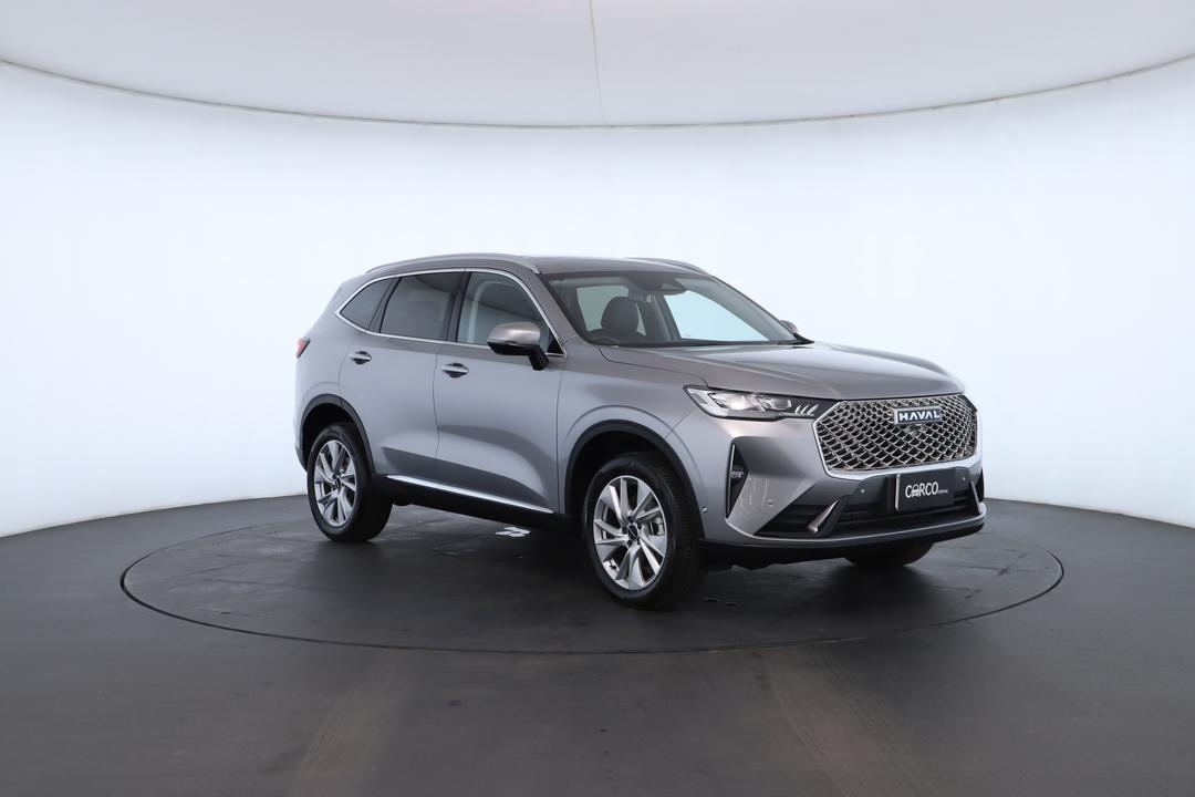 Exterior view frame 1