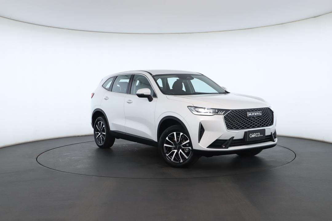 Exterior view frame 0