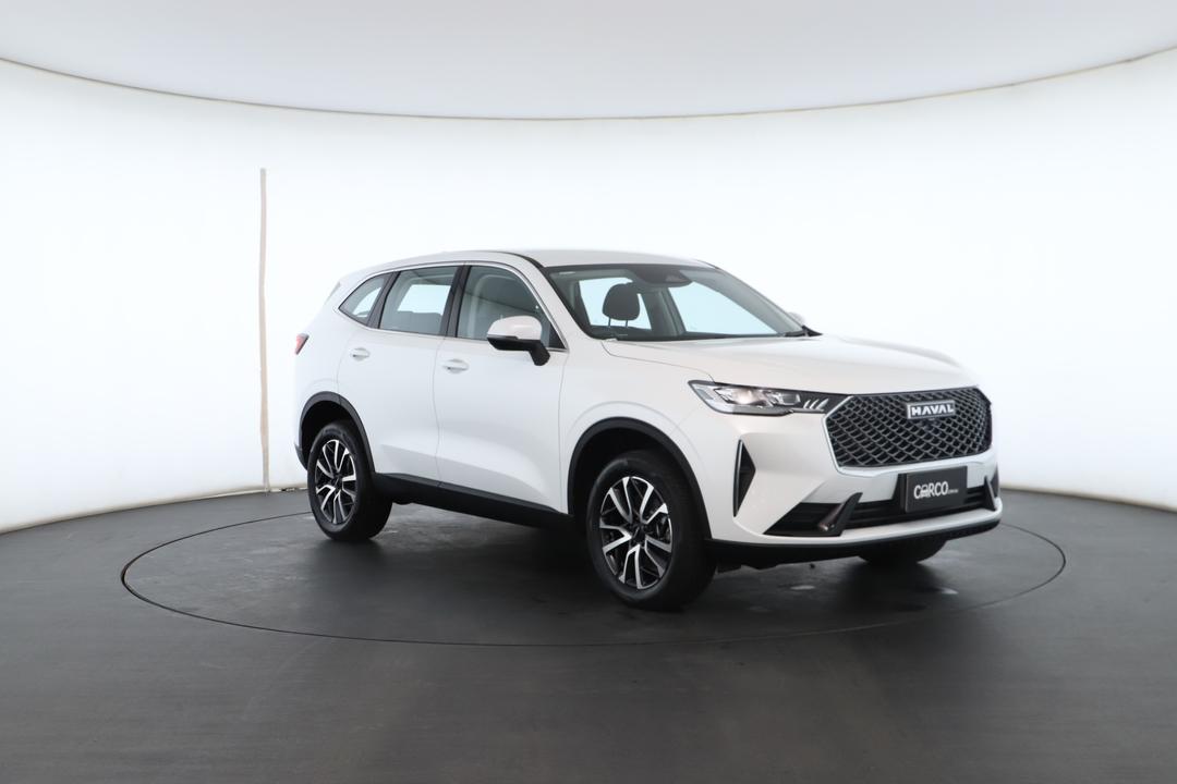 Exterior view frame 1