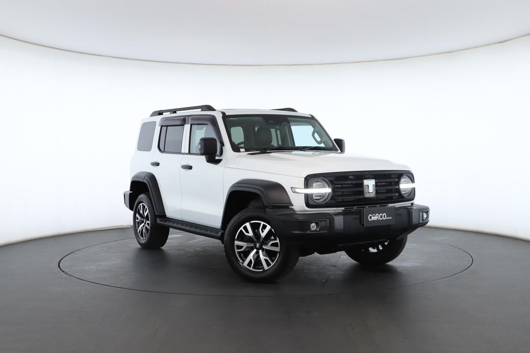 Exterior view frame 0