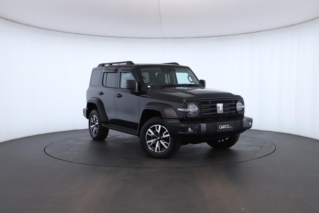 Exterior view frame 0