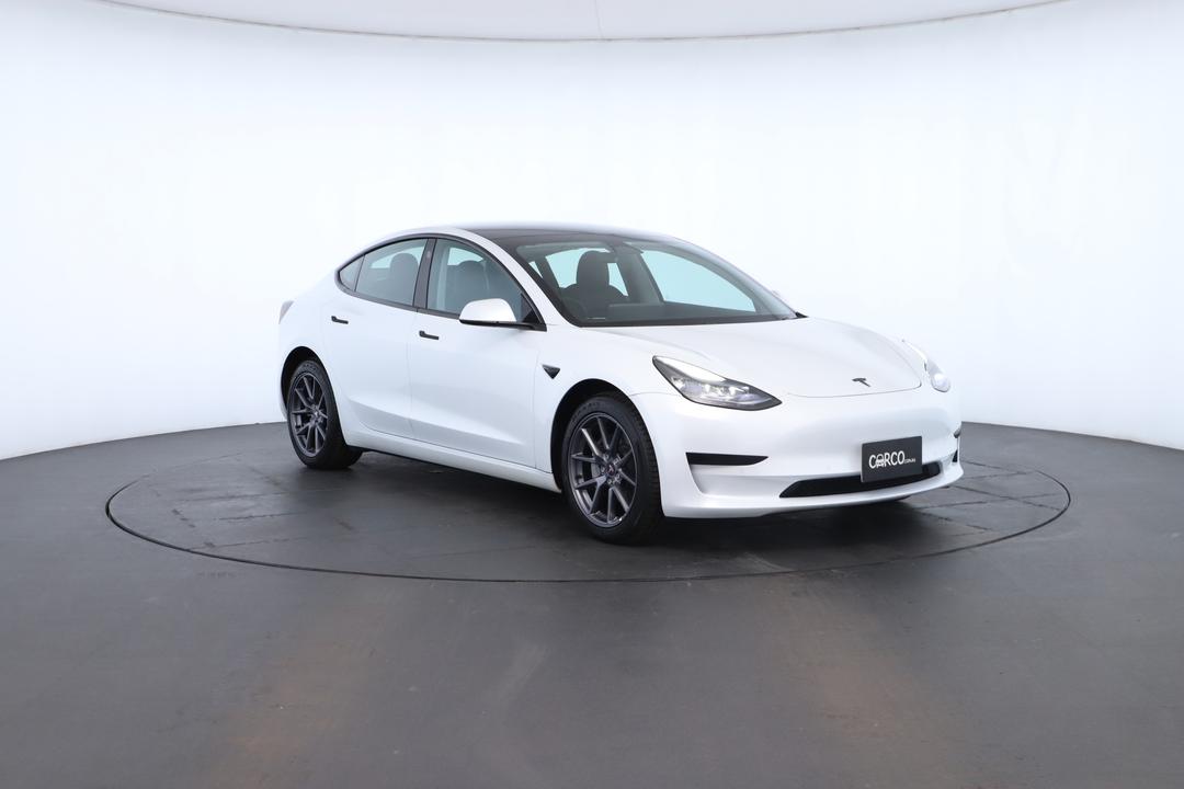 Exterior view frame 1