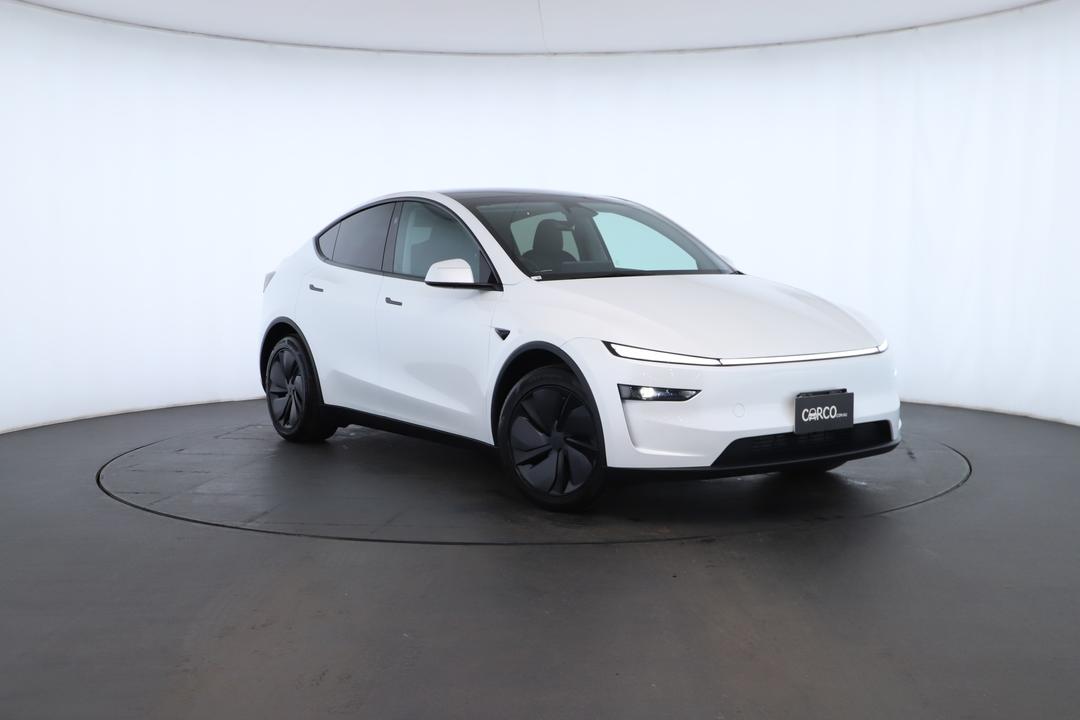 Exterior view frame 0