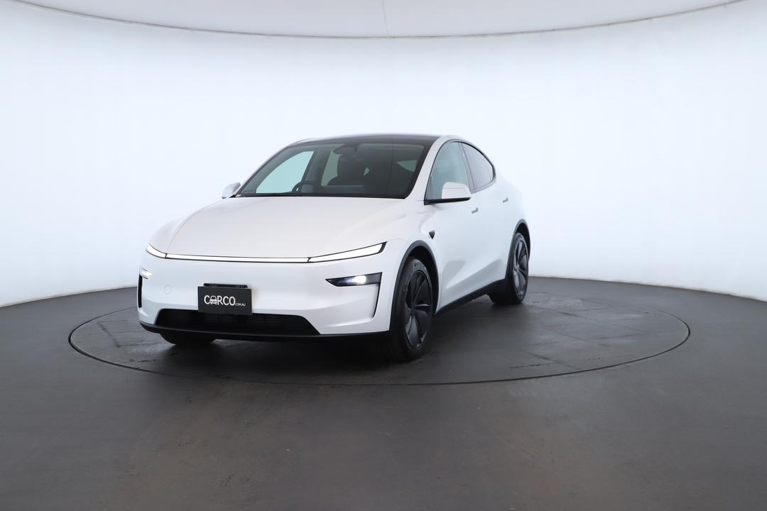 Exterior view frame 4