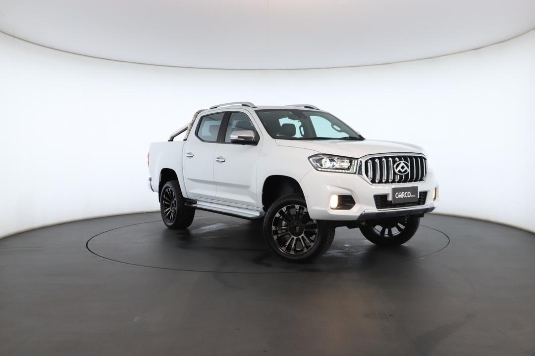 Exterior view frame 0