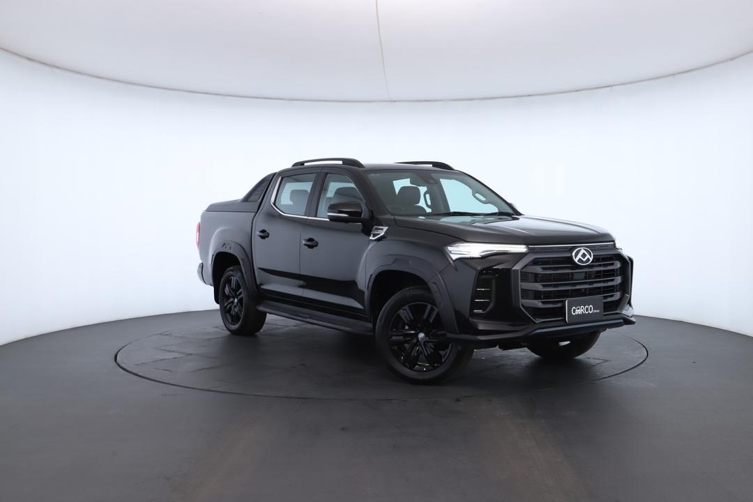 Exterior view frame 0