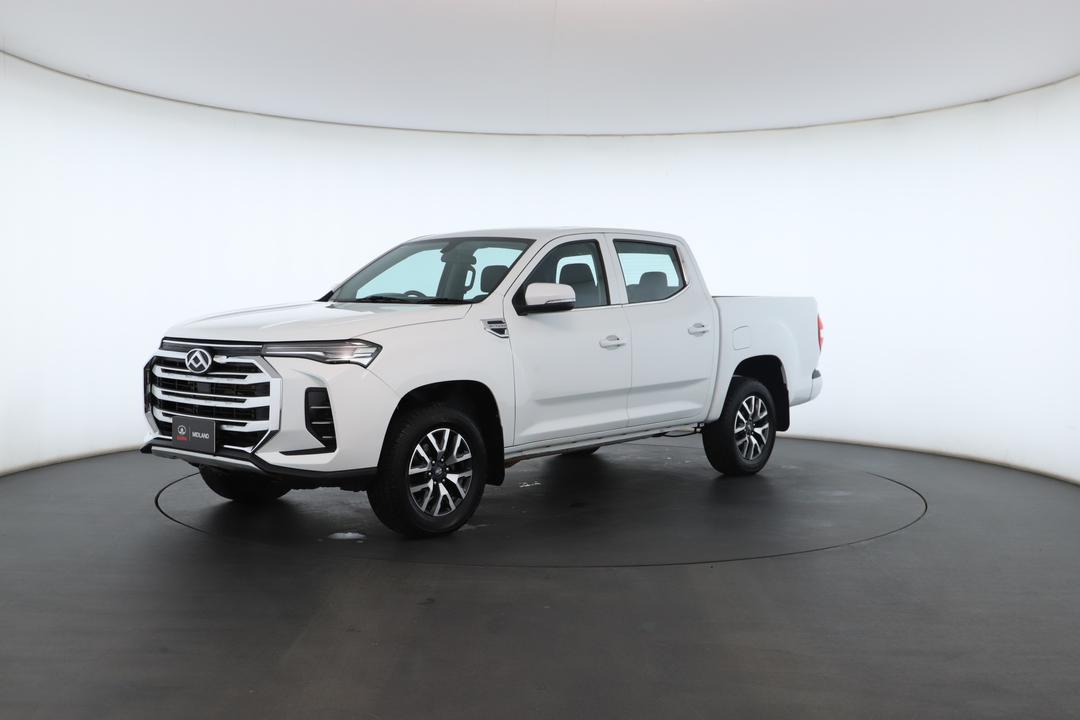 Exterior view frame 5