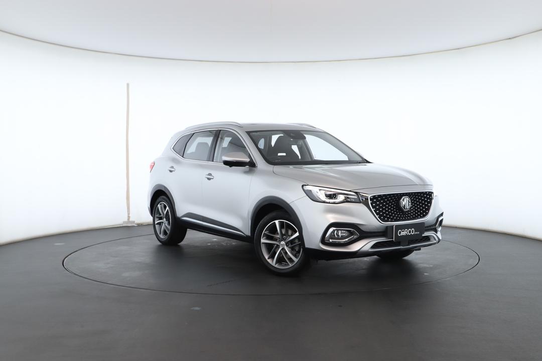 Exterior view frame 0