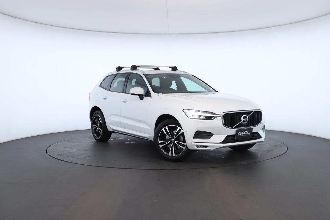 Exterior view frame 0