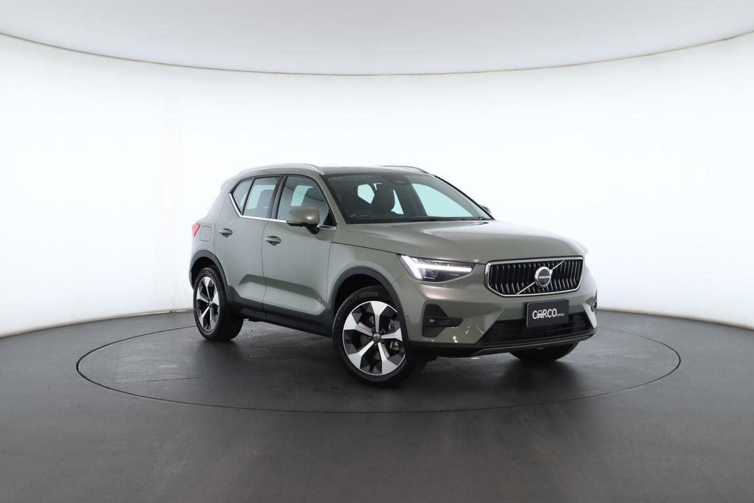 Exterior view frame 0