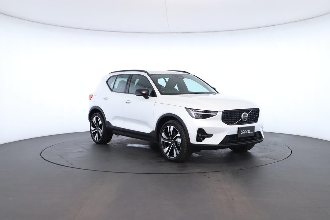 Exterior view frame 1