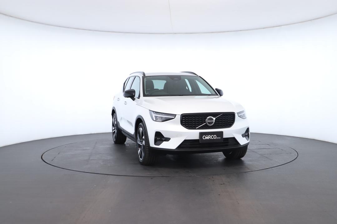 Exterior view frame 2