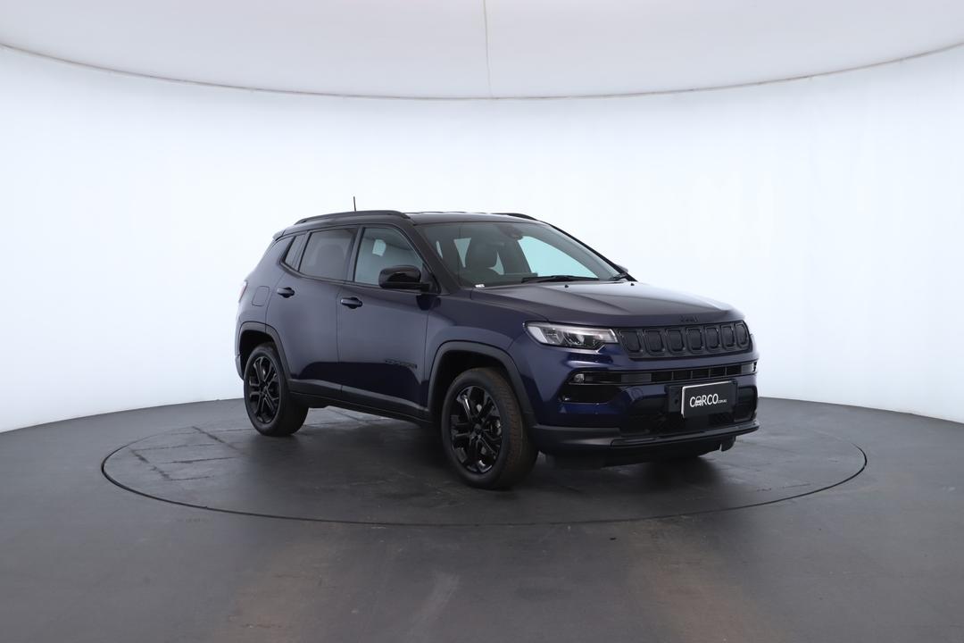 Exterior view frame 1