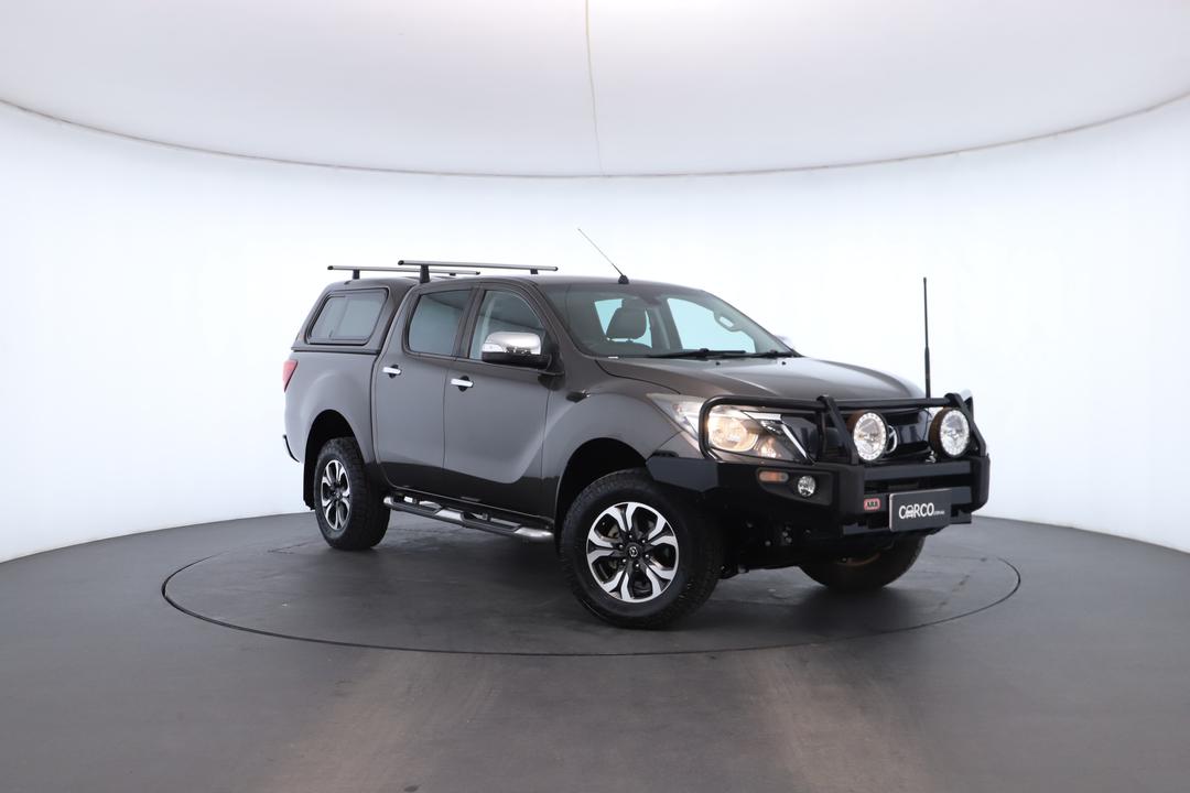 Exterior view frame 0