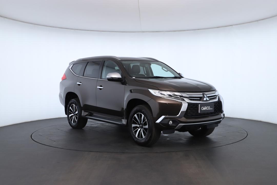 Exterior view frame 1