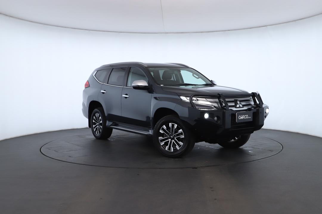 Exterior view frame 0