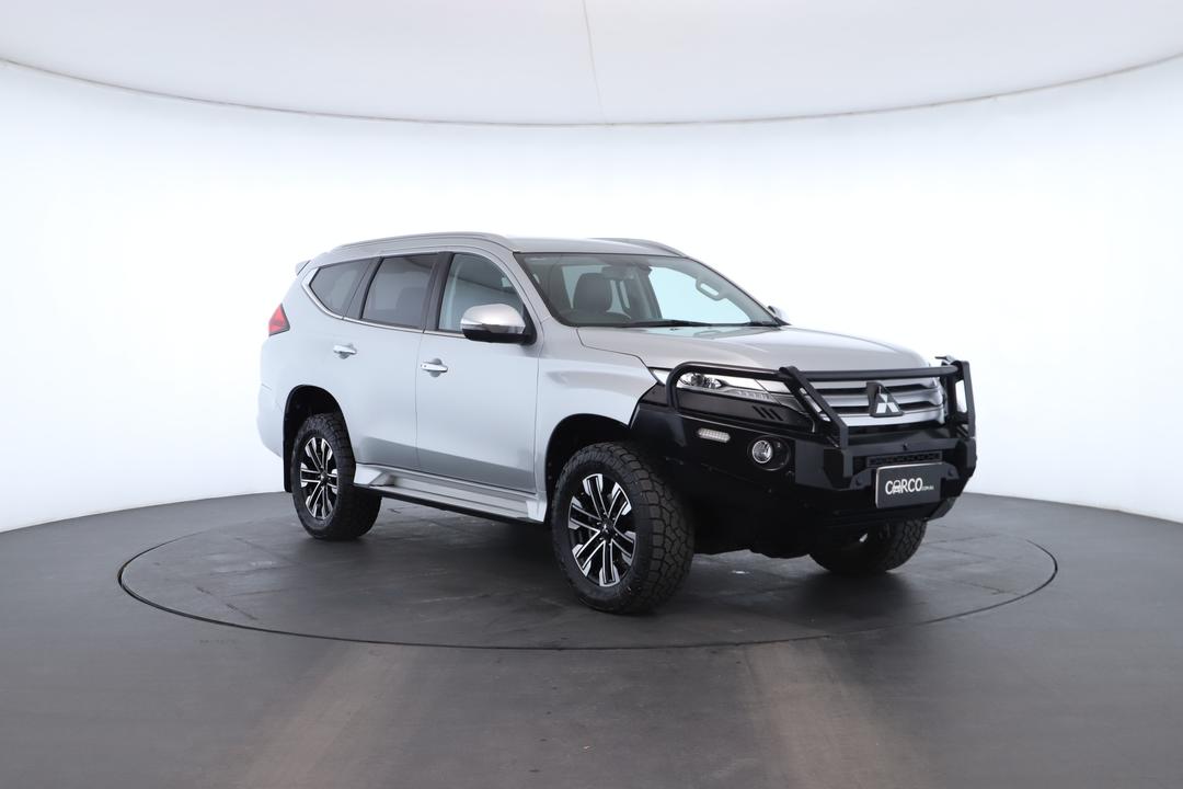 Exterior view frame 1