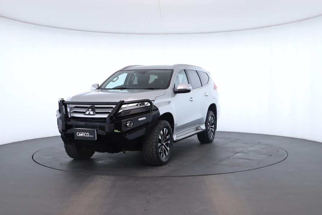 Exterior view frame 4