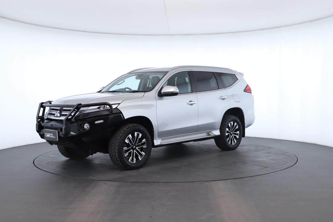 Exterior view frame 5