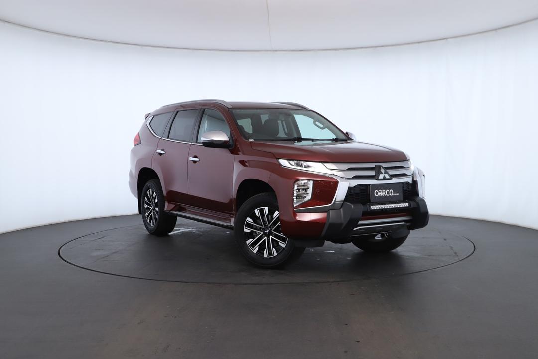 Exterior view frame 0